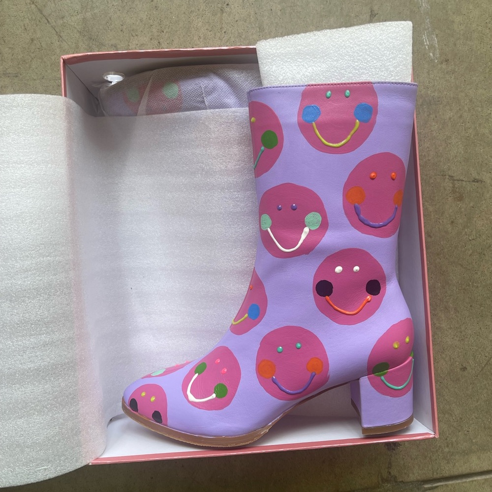 ZigZag Colorful Smiley Face Boots